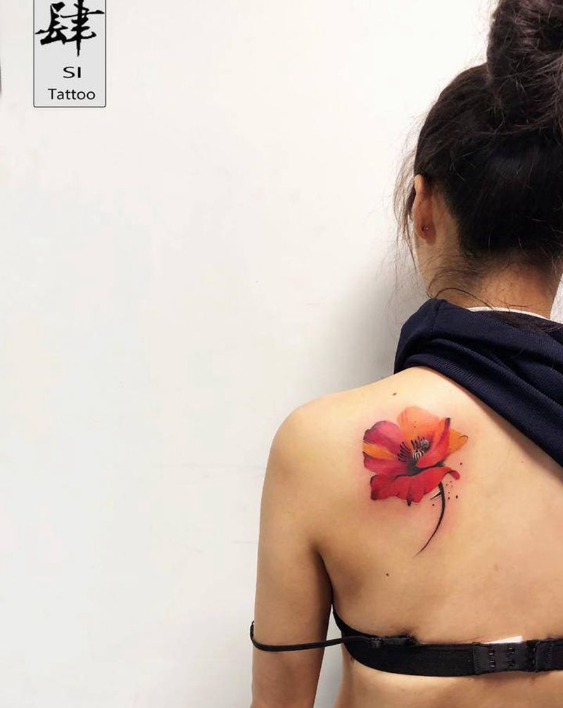 花纹身图片_背部水彩花纹身图案