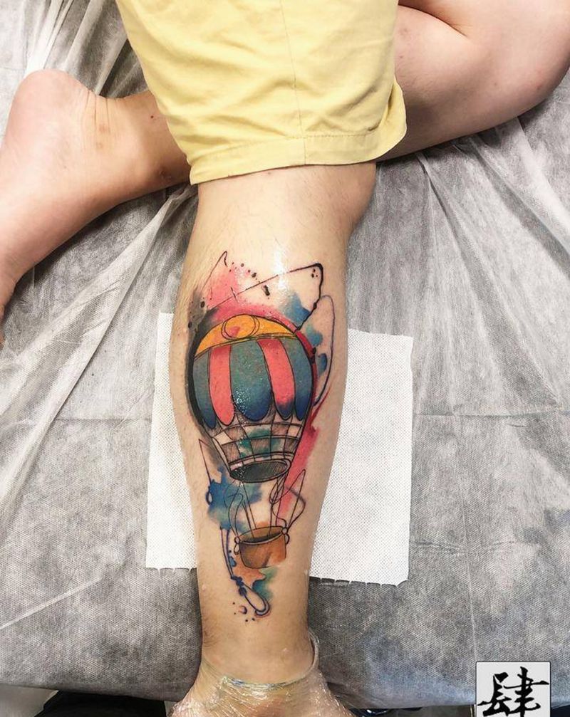热气球纹身图片_腿部水彩热气球纹身图案