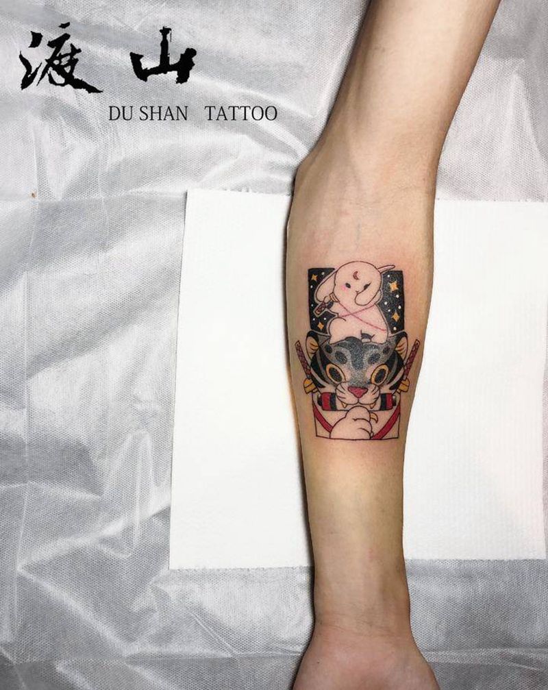 小老虎纹身图片_手臂新传统纹身图案