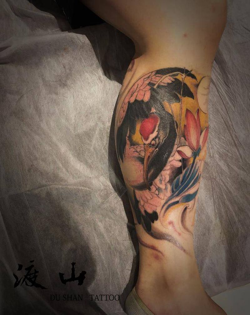 仙鹤纹身图片_腿部新传统仙鹤纹身图案