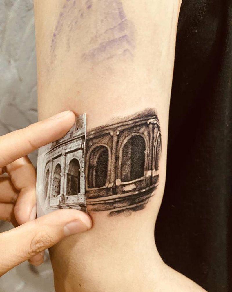 罗马斗兽场纹身图片_手臂欧美写实纹身图案