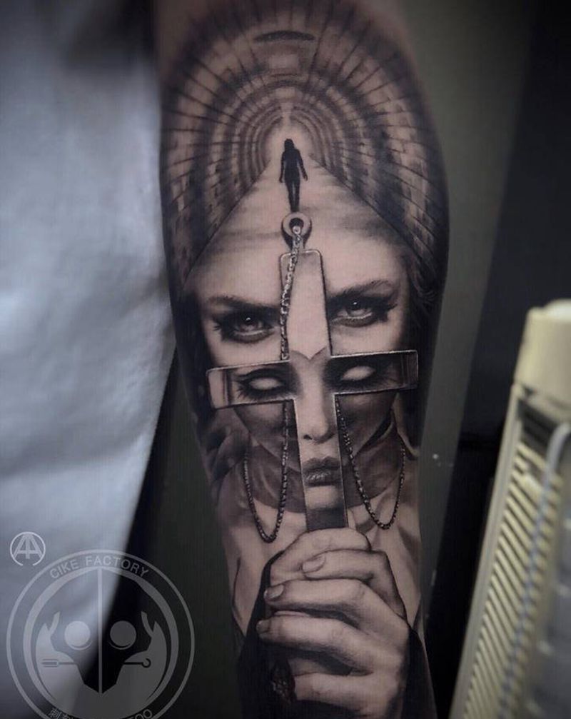 修女纹身图片_手臂欧美写实纹身图案