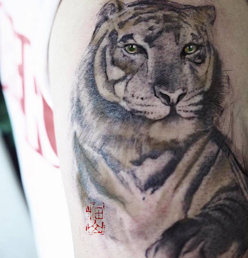 虎纹身图片_手臂水墨纹身图案