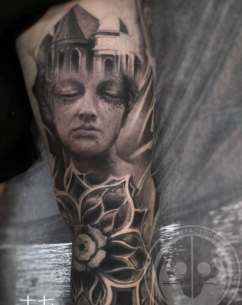 雕塑窗花纹身图片_腿部欧美写实纹身图案