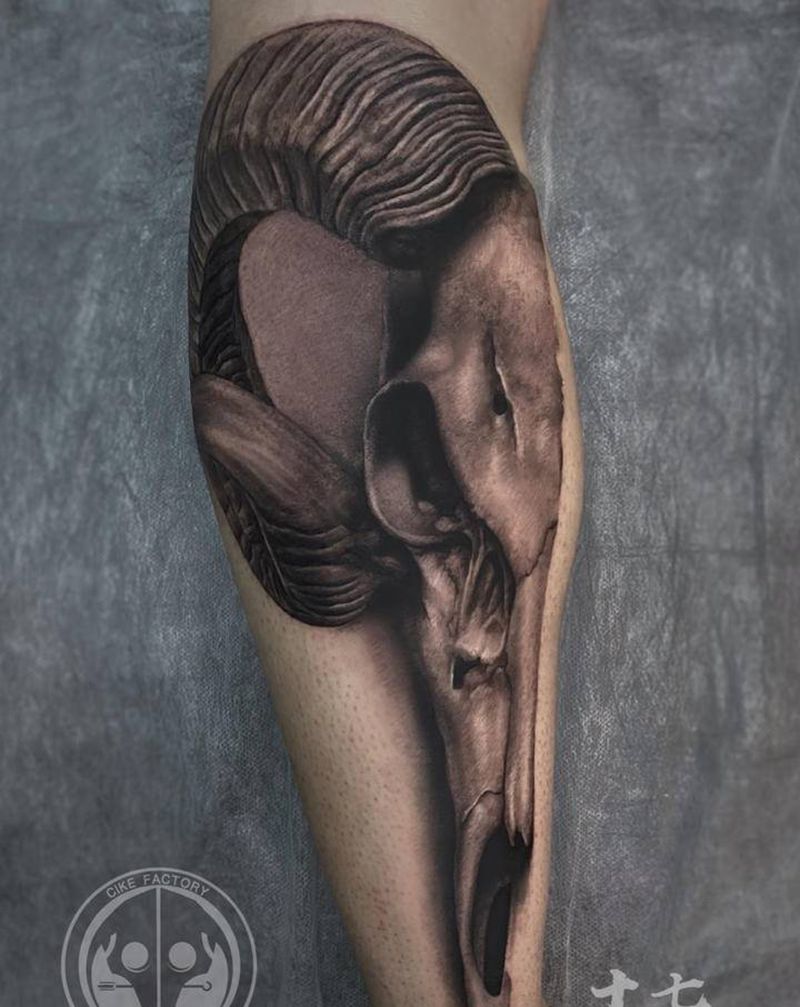 羊头骨纹身图片_腿部欧美写实纹身图案