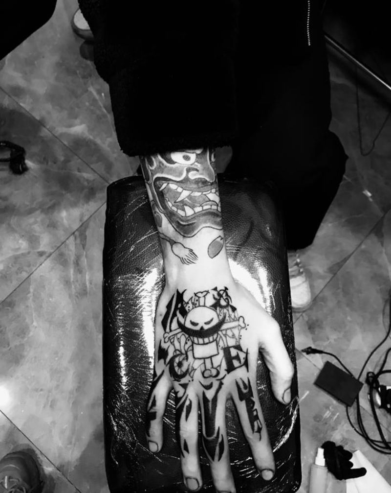 海贼王纹身图片_手部纹身图案