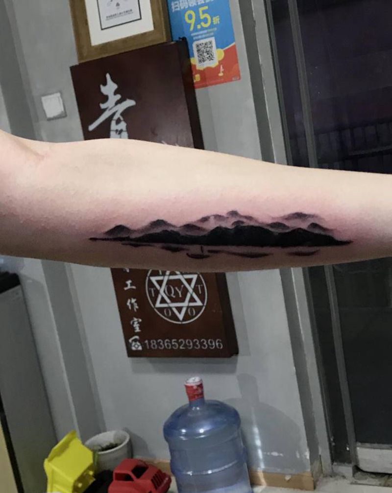 山水纹身图片_手臂纹身图案