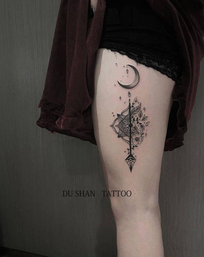 曼陀罗纹身图片_腿部几何点刺纹身图案