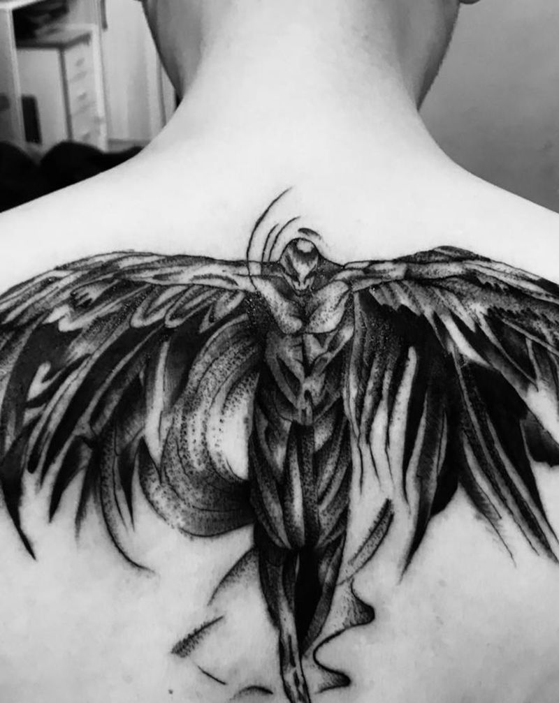 翅膀纹身图片_背部纹身图案