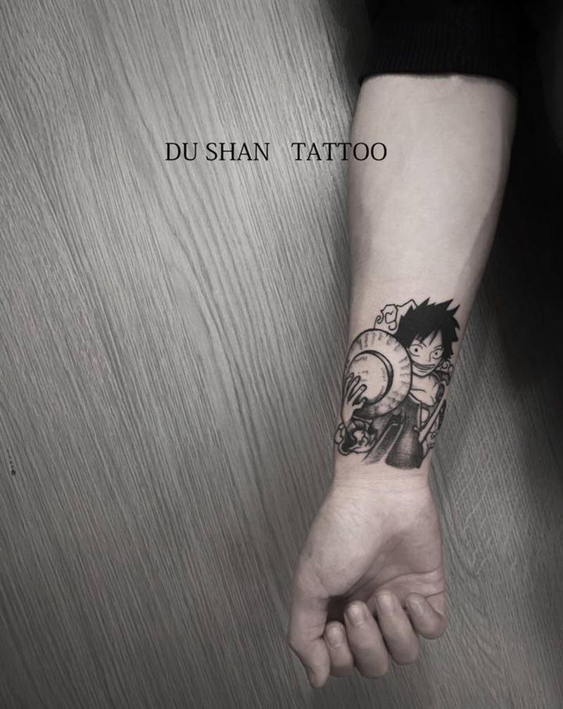 路飞纹身图片_手部手臂点刺纹身图案