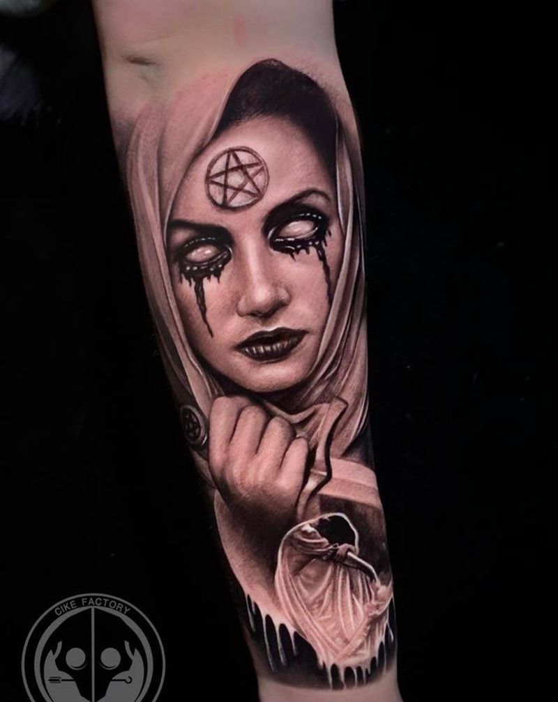 暗黑女人纹身图片_手臂欧美写实纹身图案