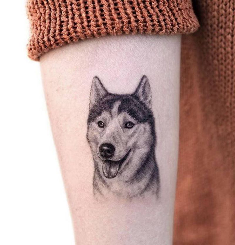 哈纹身图片_手部欧美写实纹身图案