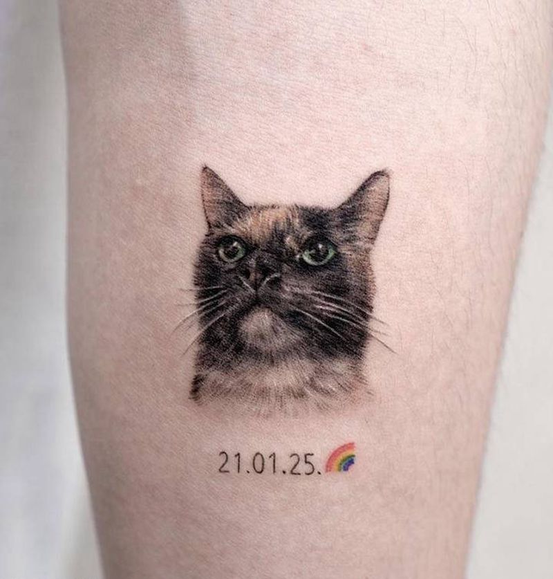 猫纹身图片_手部欧美写实纹身图案