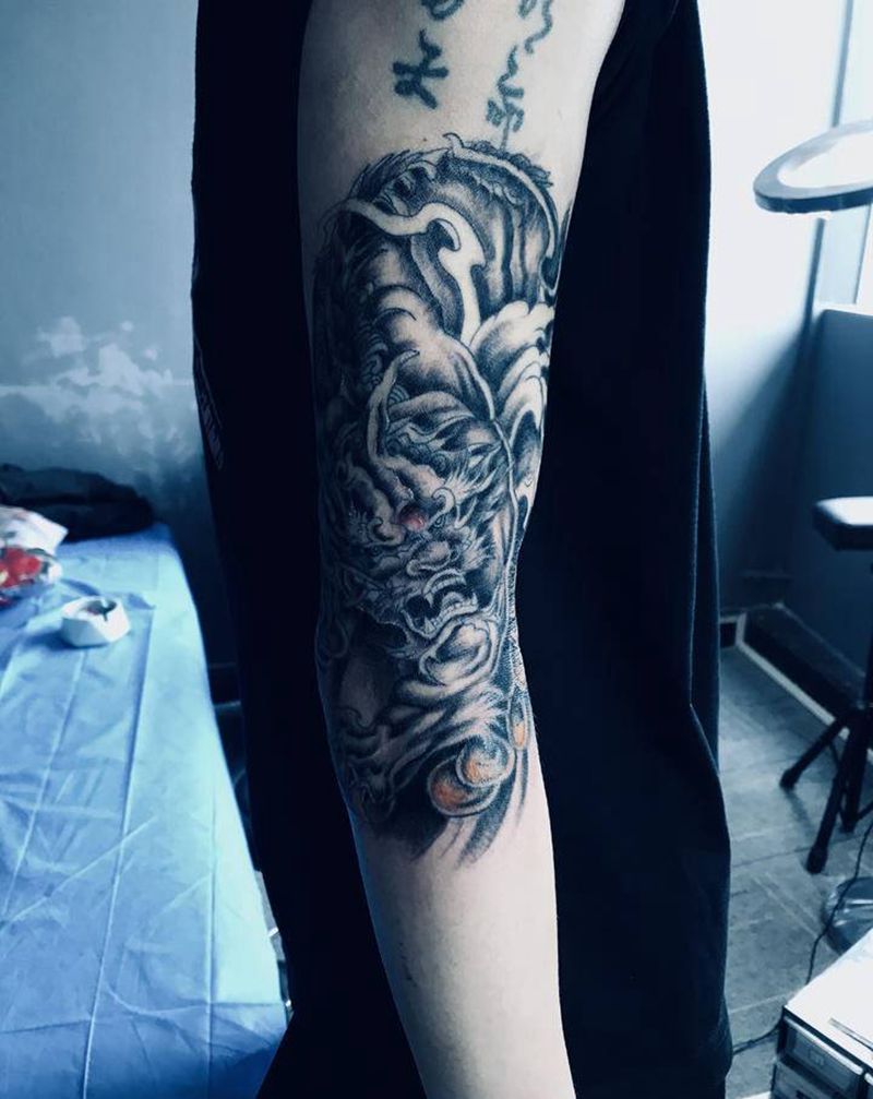 貔貅纹身图片_手臂新传统纹身图案