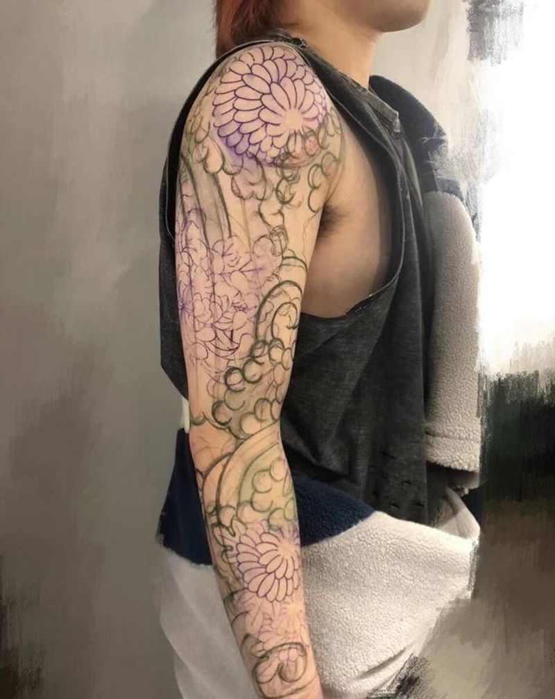 菊花臂纹身图片_老传统纹身图案