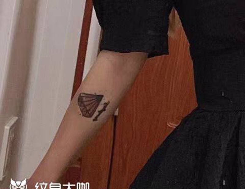 手臂遮盖纹身图片_手臂纹身图案