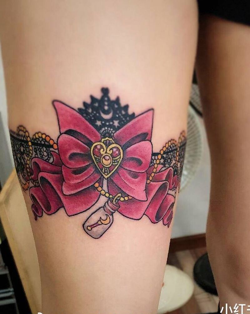 蝴蝶结纹身图片_腿部老传统纹身图案