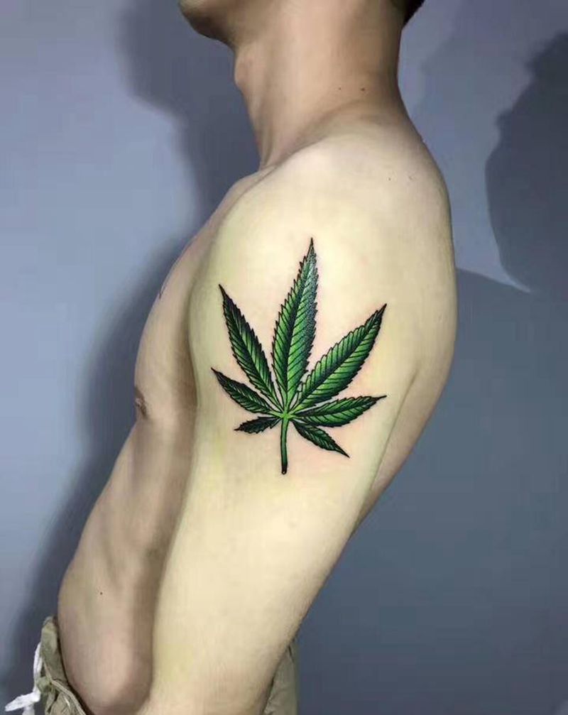 麻叶纹身图片_手臂水彩New School纹身图案