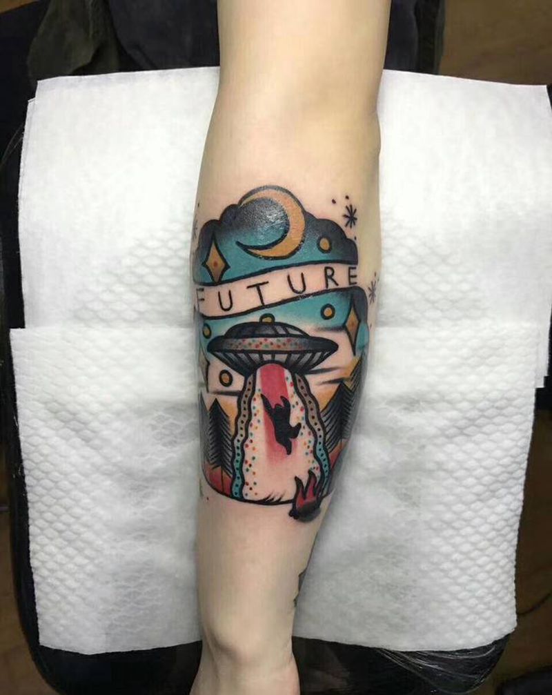 飞碟纹身图片_手臂Old School纹身图案