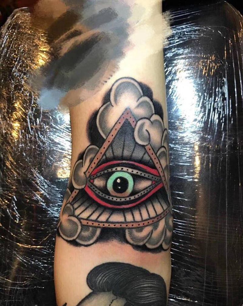 上帝之眼纹身图片_手臂Old School纹身图案