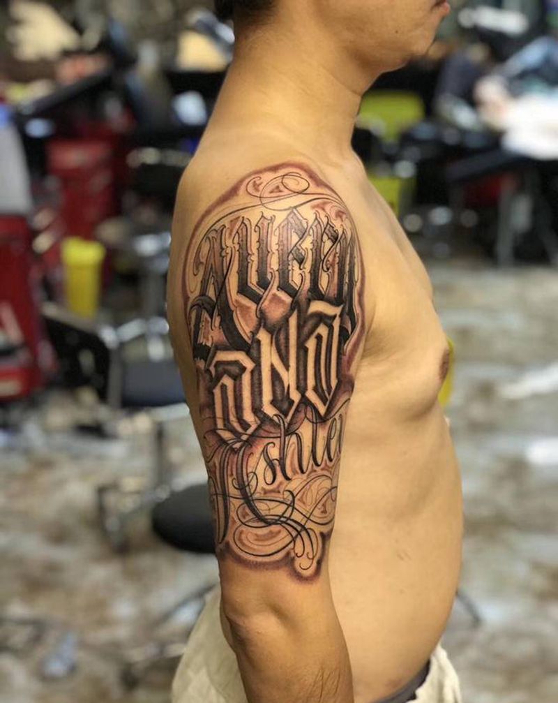 字体纹身图片_手臂花体字纹身图案