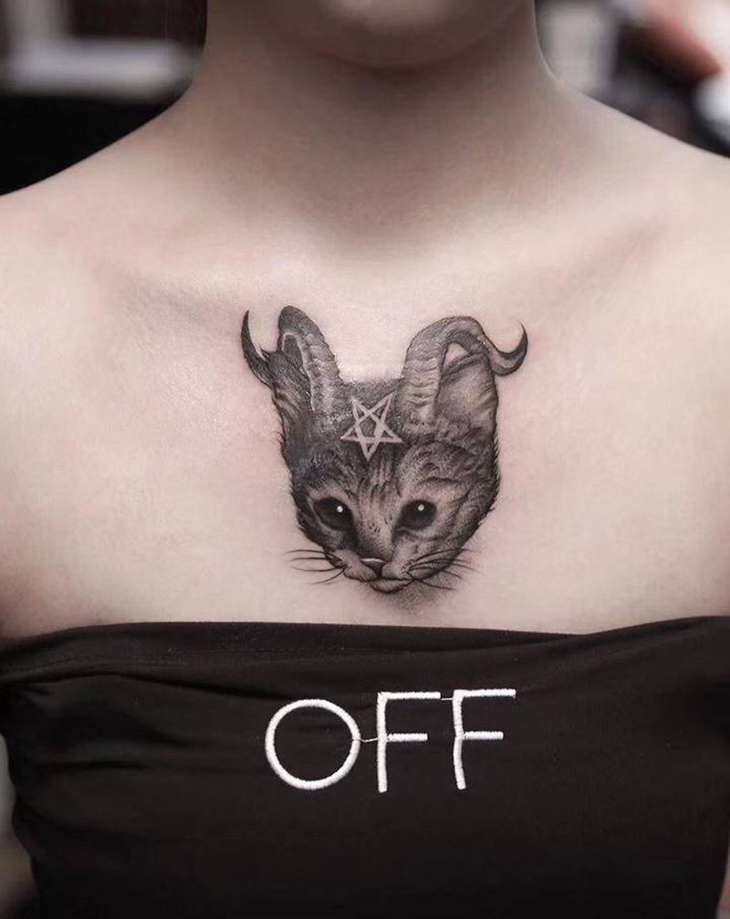 猫纹身图片_胸部纹身图案