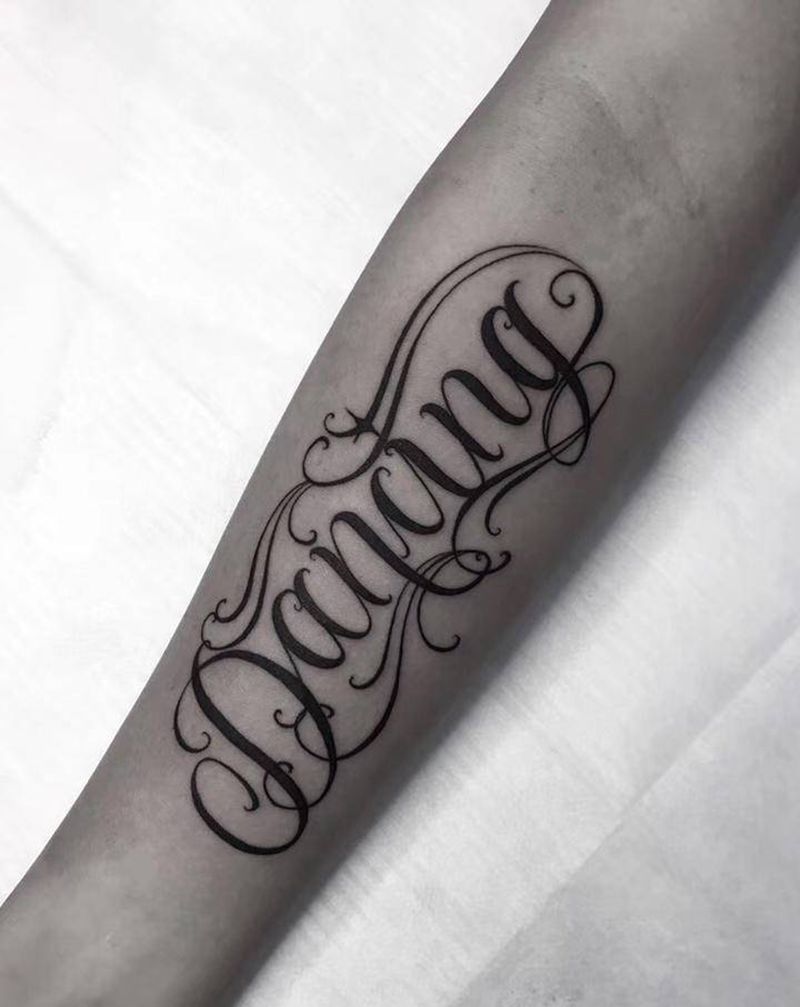 字体纹身图片_手臂花体字纹身图案