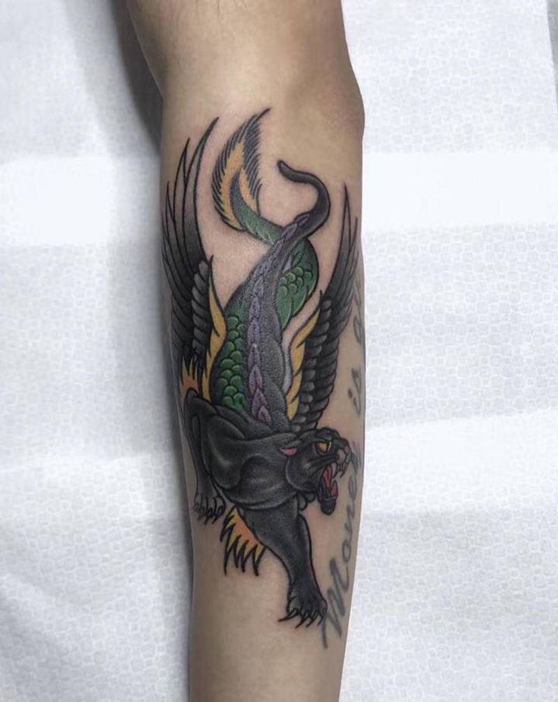 豹纹身图片_手臂Old School纹身图案