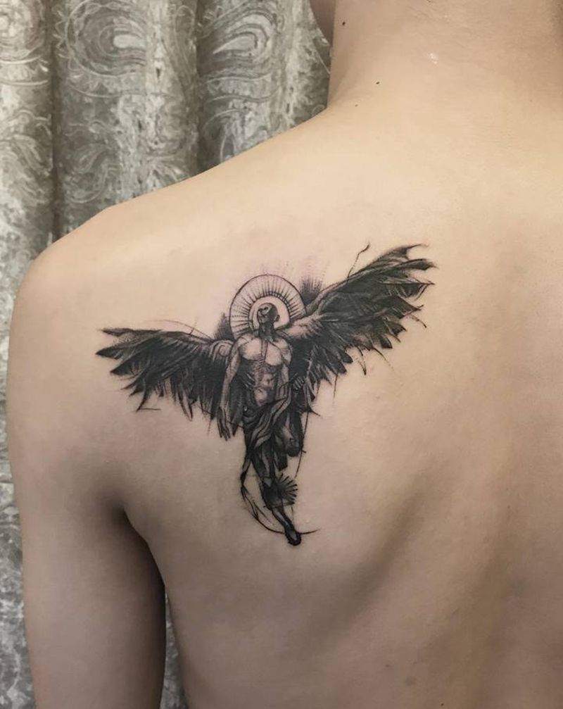 天使纹身图片_肩部点刺纹身图案