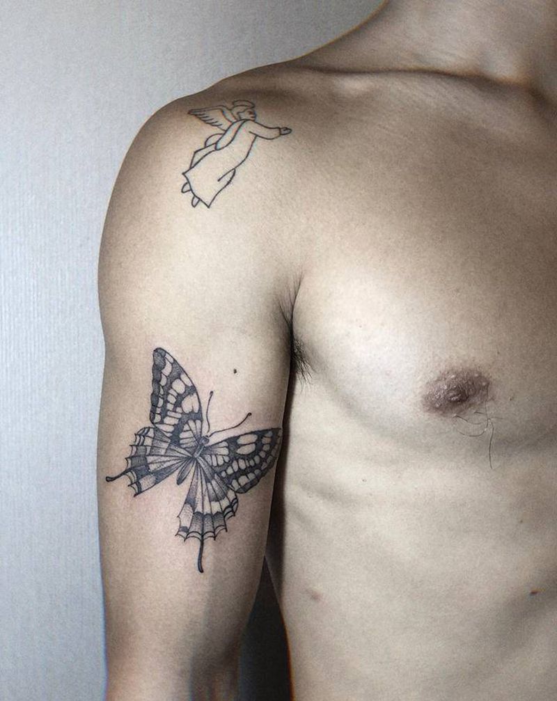 蝶纹身图片_手部纹身图案