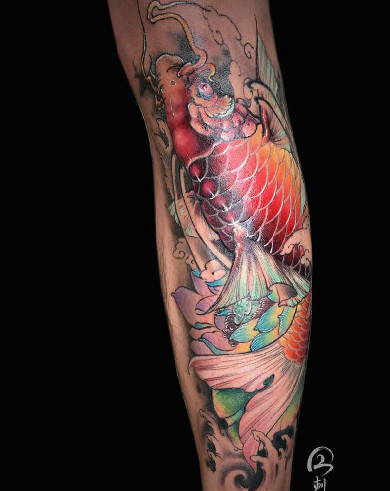 幸运锦鲤纹身图片_腿部新传统纹身图案