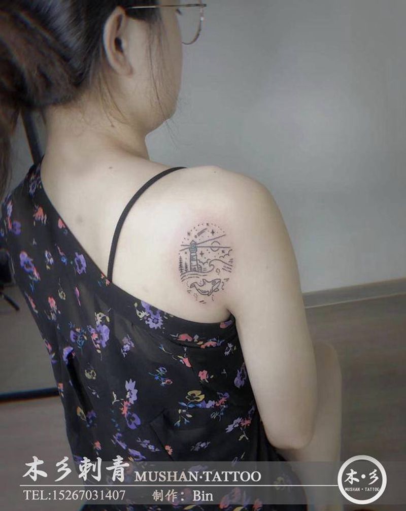 简笔纹身图片_背部简易纹身图案