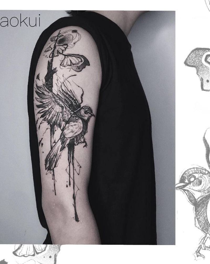 飞鸟纹身图片_手臂鸟个人风格纹身图案