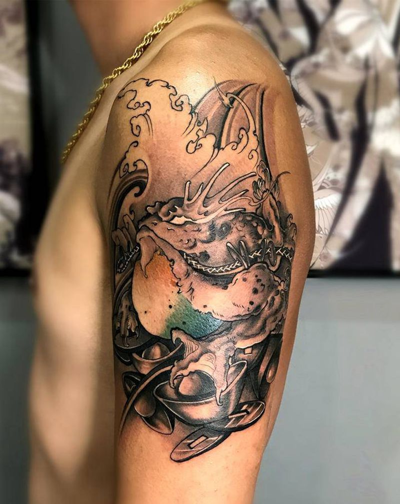 大臂金蟾纹身纹身图片_手臂手部老传统新传统纹身图案