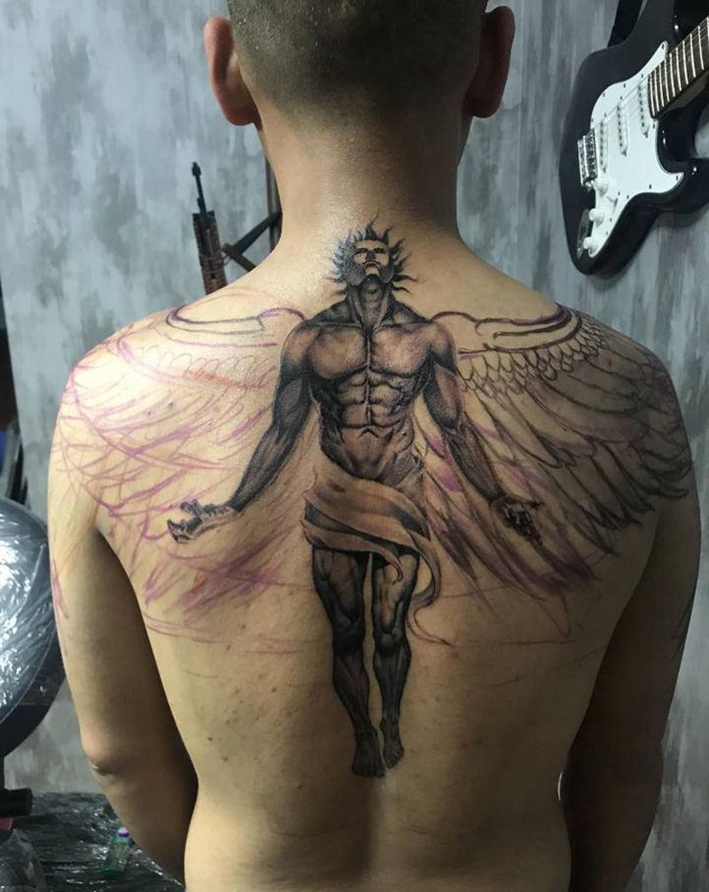 后背天使.未完待续纹身图片_肩部欧美写实天使翅膀纹身图案