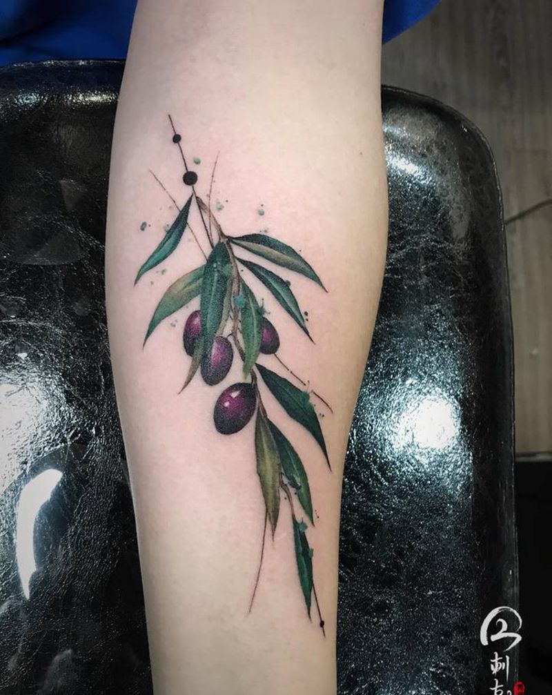 橄榄纹身图片_手臂纹身图案