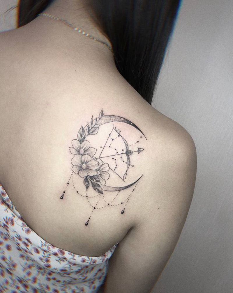 素花小清新纹身图片_肩部背部纹身图案