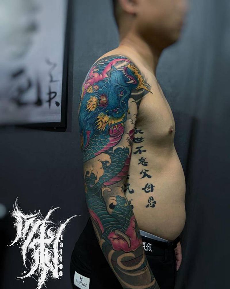 龙 花臂纹身图片_手臂新传统老传统纹身图案