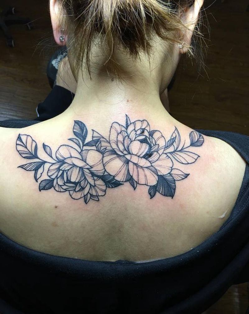 素花纹身纹身图片_颈部素花纹身图案