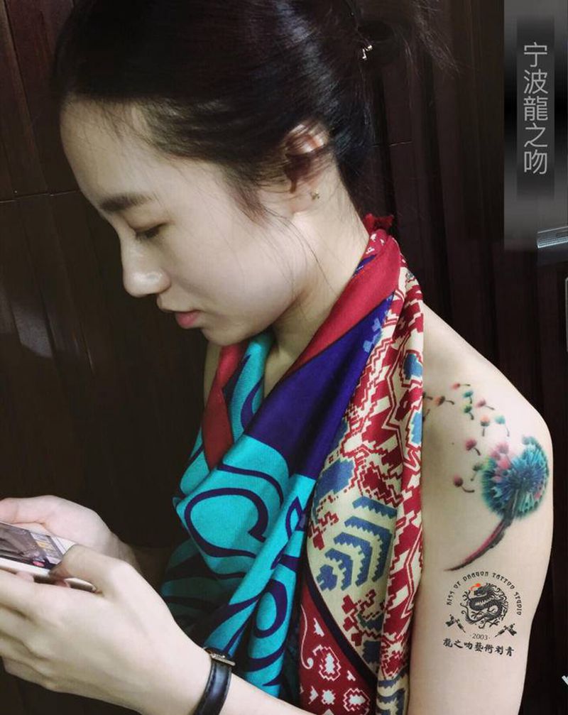 捕梦网修饰旧图腾纹身图片_背部水彩纹身图案