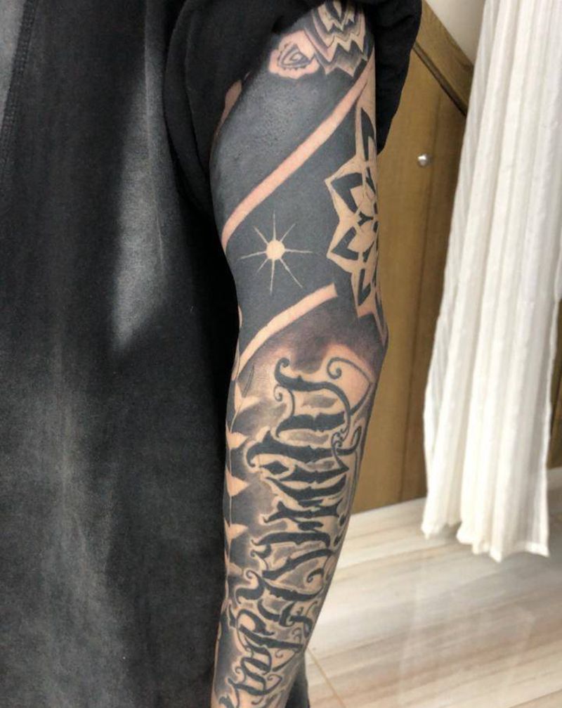 未完成纹身图片_手臂纹身图案