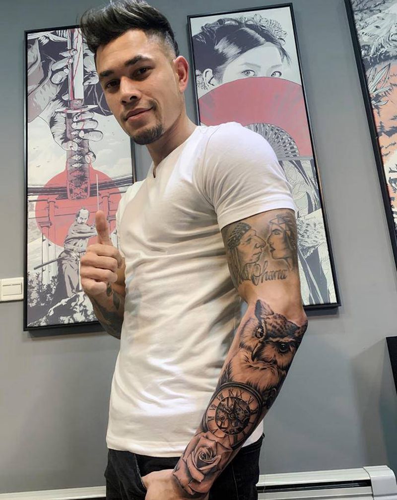 黑灰写实小臂纹身图片_手部手臂欧美写实纹身图案