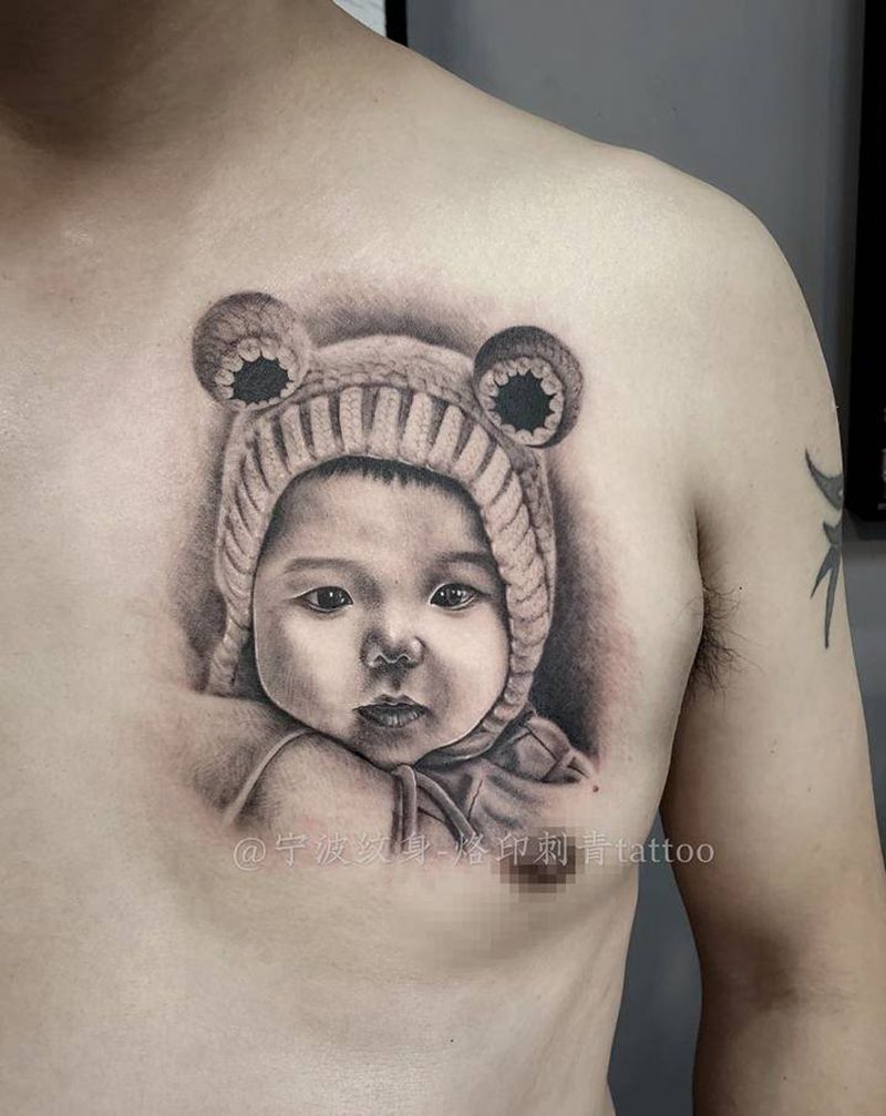 孩子肖像作品纹身图片_胸部欧美写实写实人物纹身图案