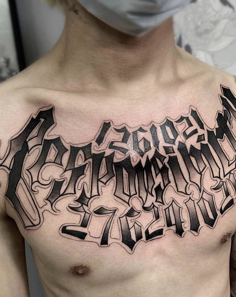 花体字花胸纹身纹身图片_胸部花体字新传统花体字纹身图案