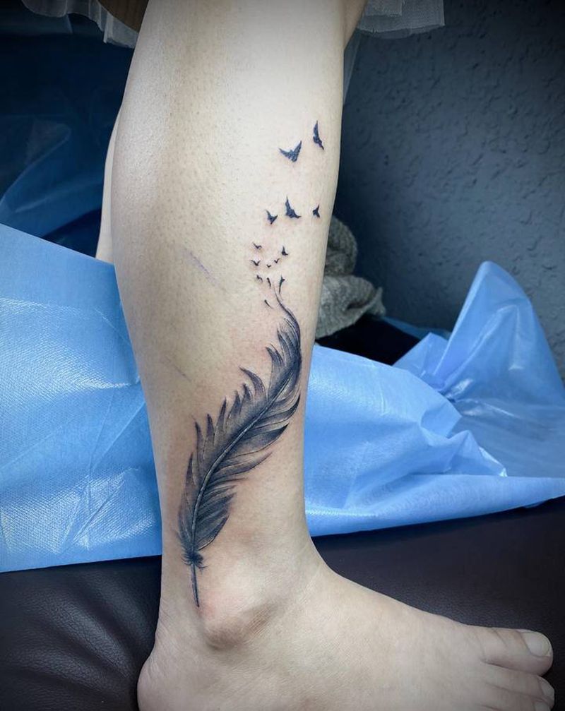 羽毛纹身图片_脚部腿部羽毛纹身图案