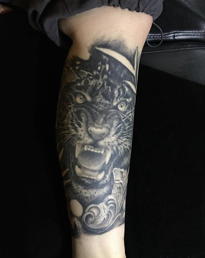 欧美作品包小腿纹身图片_腿部欧美写实纹身图案