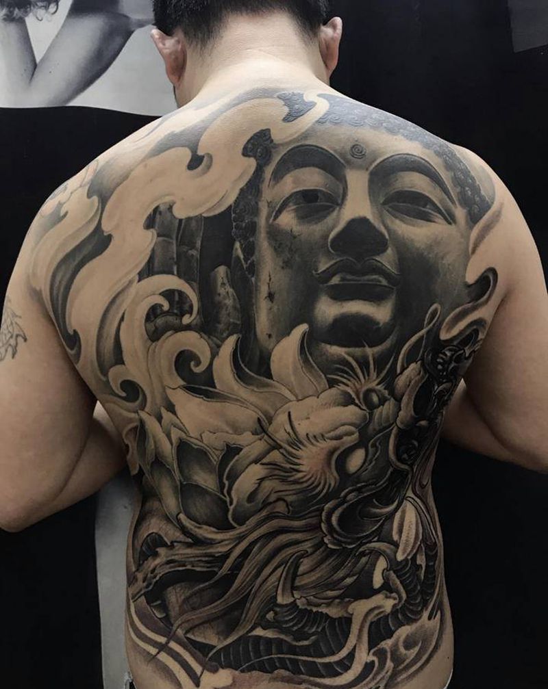 后背佛纹身图片_背部新传统满背佛纹身图案