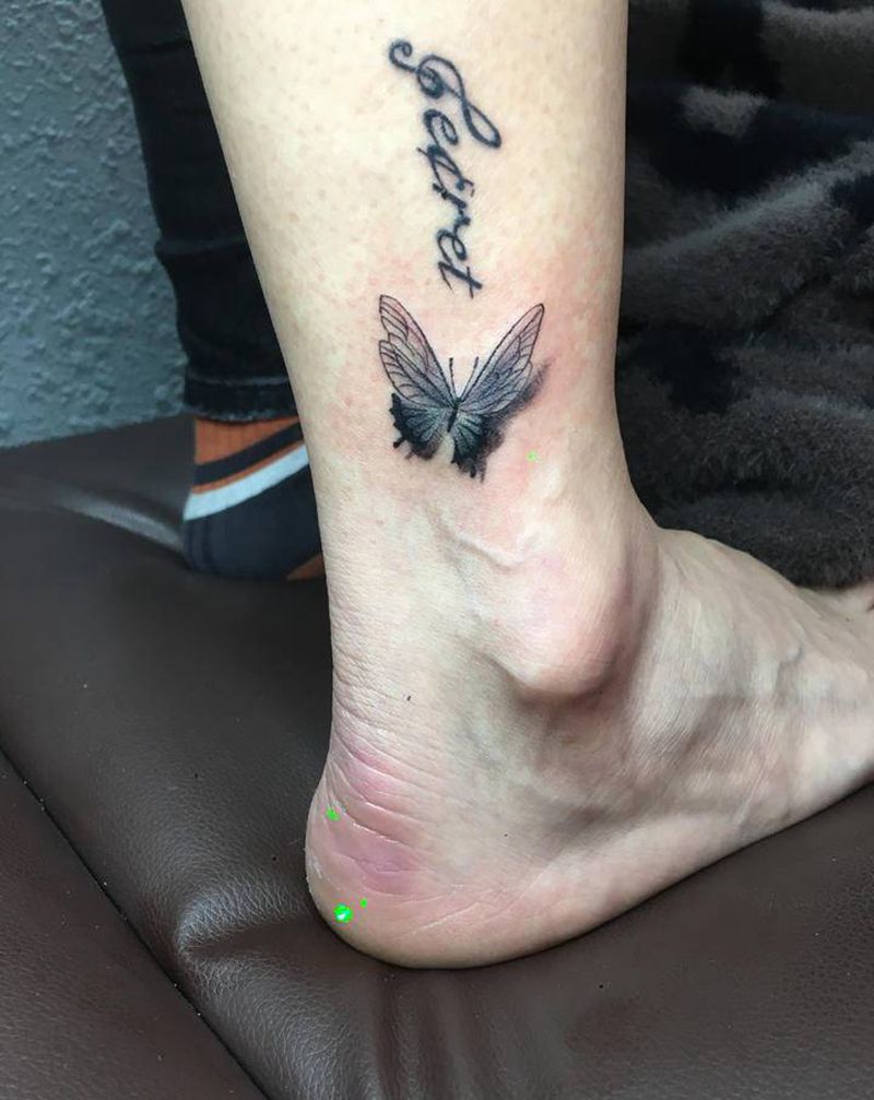 蝴蝶纹身图片_脚部蝴蝶脚踝小清新纹身图案