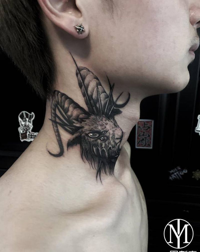 暗黑小纹身纹身图片_颈部欧美写实纹身图案