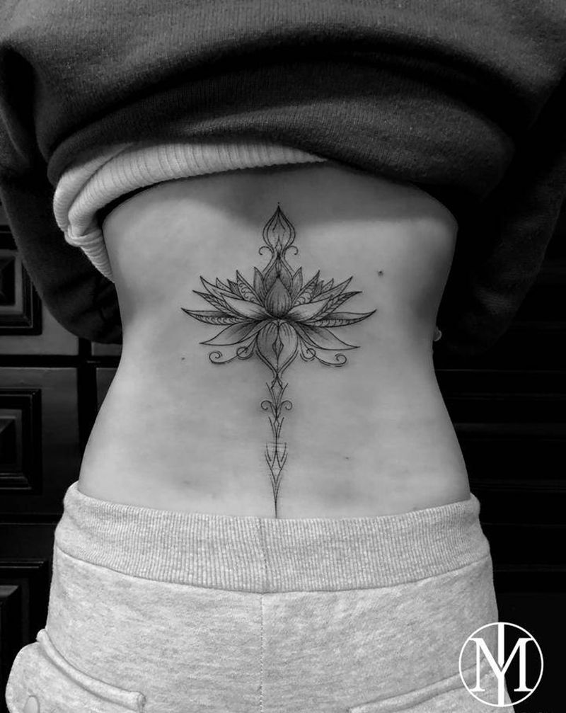 遮盖小疤痕纹身图片_腰部几何图腾纹身图案